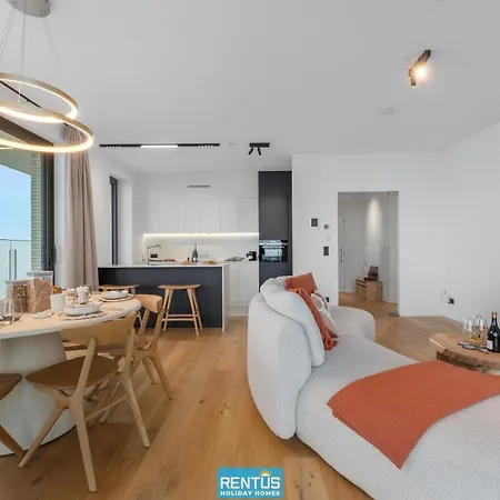 Rashelle - With Stunning Views Of The North Sea Apartment